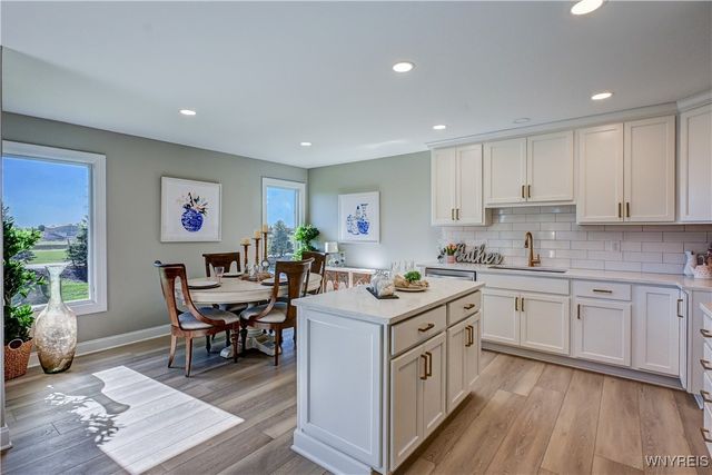 16 A Stonham Place North, Amherst, NY 14221