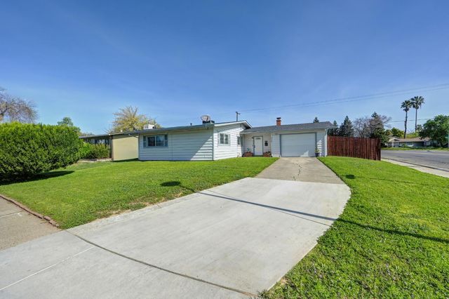 8300 Butternut Dr, Citrus Heights, CA 95621