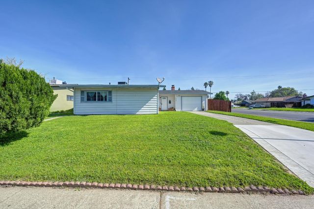 8300 Butternut Dr, Citrus Heights, CA 95621