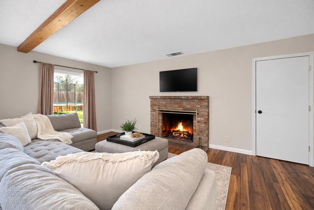 8300 Butternut Dr, Citrus Heights, CA 95621