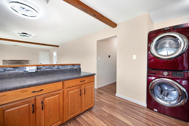 8300 Butternut Dr, Citrus Heights, CA 95621