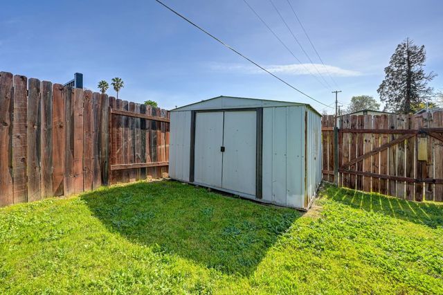 8300 Butternut Dr, Citrus Heights, CA 95621