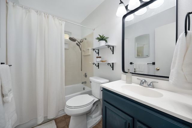 8300 Butternut Dr, Citrus Heights, CA 95621