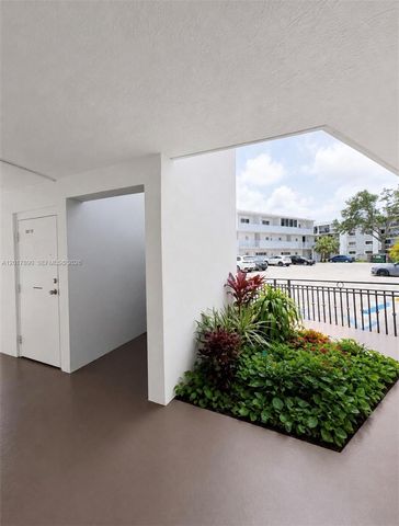 5611 W 25th Ct 8A, Hialeah, FL 33016