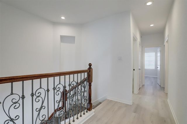 10 Shell Port Square, The Woodlands, TX 77380