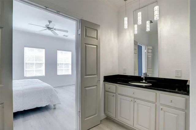 10 Shell Port Square, The Woodlands, TX 77380