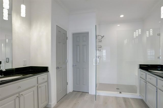 10 Shell Port Square, The Woodlands, TX 77380