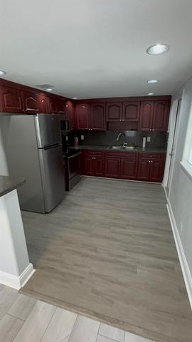 239 NW 6th Avenue, Delray Beach, FL 33444