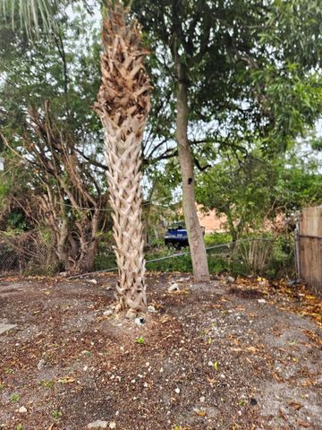 239 NW 6th Avenue, Delray Beach, FL 33444