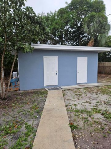 239 NW 6th Avenue, Delray Beach, FL 33444