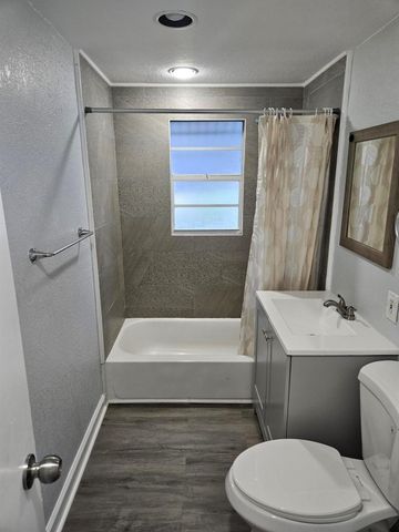 239 NW 6th Avenue, Delray Beach, FL 33444