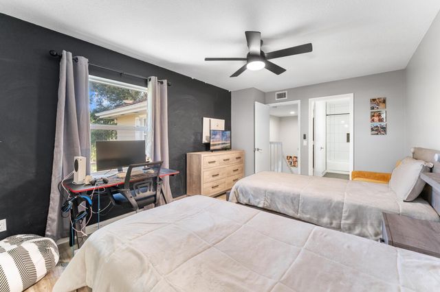 4801 Roxbury Court, Boynton Beach, FL 33436