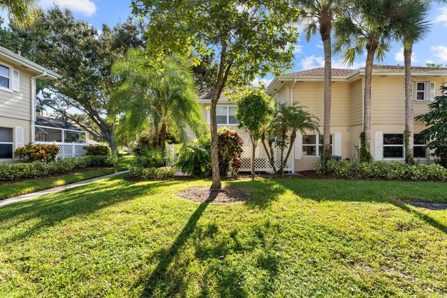 4801 Roxbury Court, Boynton Beach, FL 33436