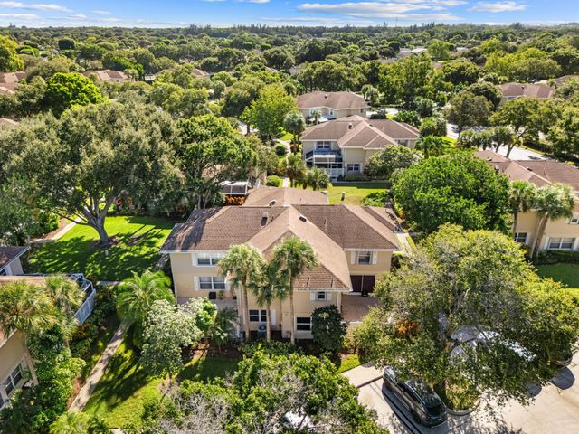 4801 Roxbury Court, Boynton Beach, FL 33436