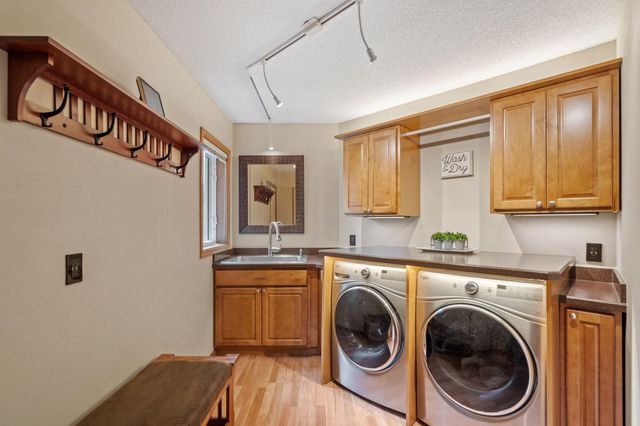1668 Lakeland Circle, Centerville, MN 55038