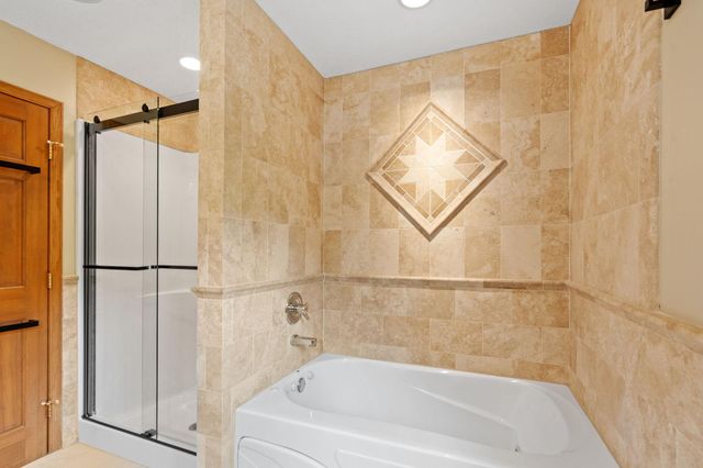 1668 Lakeland Circle, Centerville, MN 55038