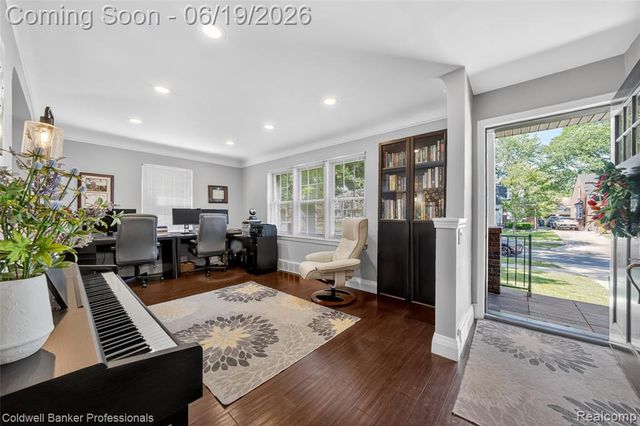 1625 Hampton Road, Grosse Pointe, MI 48236