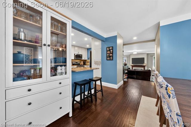 1625 Hampton Road, Grosse Pointe, MI 48236