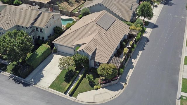 13702 Channel Ln, Waterford, CA 95386