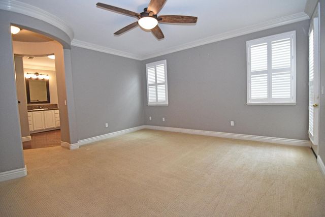 13702 Channel Ln, Waterford, CA 95386