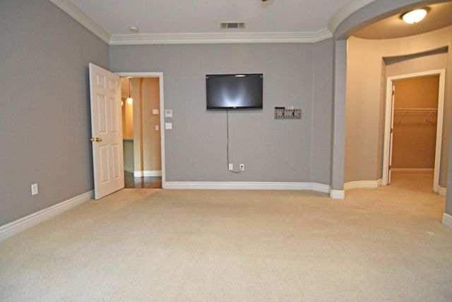 13702 Channel Ln, Waterford, CA 95386