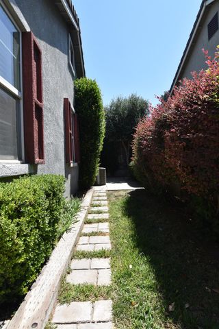 13702 Channel Ln, Waterford, CA 95386