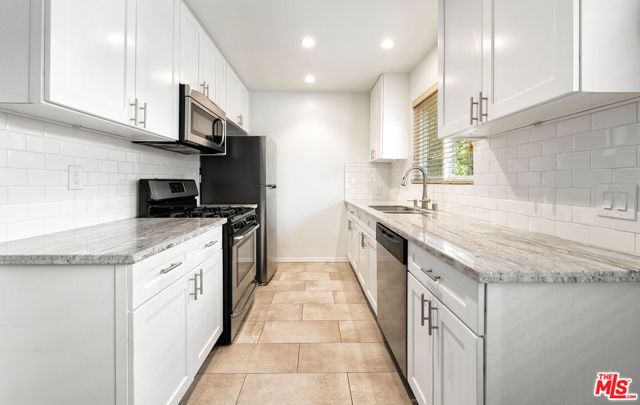 1517 Harvard Street 3, Santa Monica, CA 90404