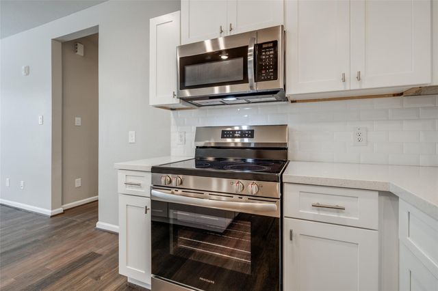 137 Park Place Circle A, Waller, TX 77484