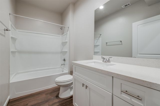 137 Park Place Circle A, Waller, TX 77484