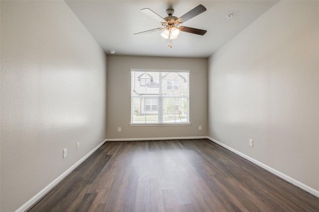 137 Park Place Circle A, Waller, TX 77484