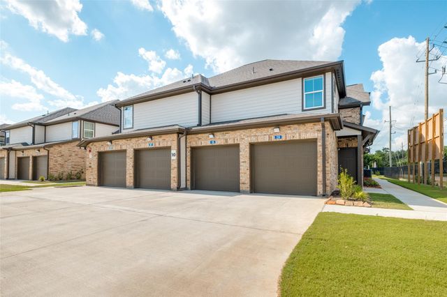 137 Park Place Circle A, Waller, TX 77484