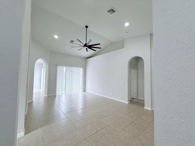 5837 Spanish River Road, Fort Pierce, FL 34951