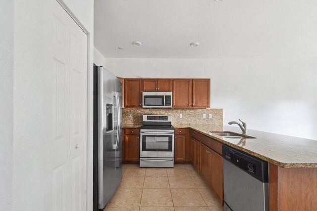 5288 Ashley River Road, West Palm Beach, FL 33417