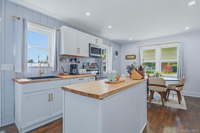 26 Ziegler Avenue, Poughkeepsie, NY 12603
