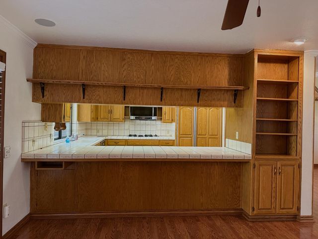 324 Applewood Dr, Lodi, CA 95242