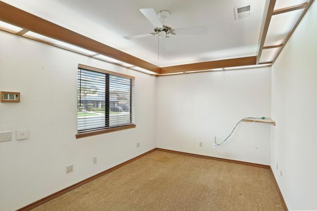 324 Applewood Dr, Lodi, CA 95242