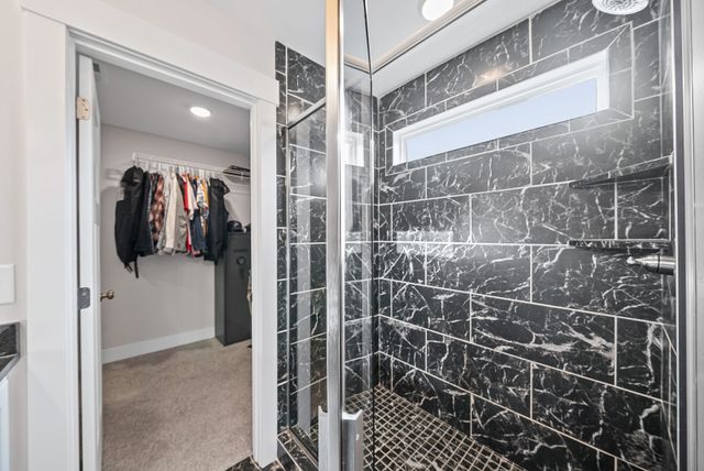 333 Frontier Dr, Clarksville, TN 37043