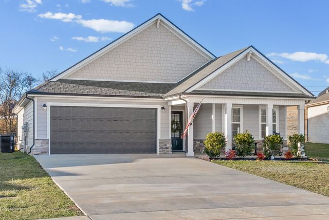 333 Frontier Dr, Clarksville, TN 37043