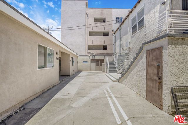 6519 Crenshaw Boulevard, Los Angeles, CA 90043