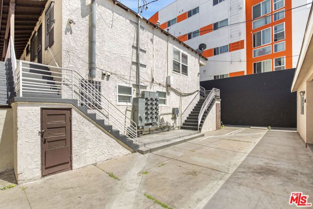 6519 Crenshaw Boulevard, Los Angeles, CA 90043