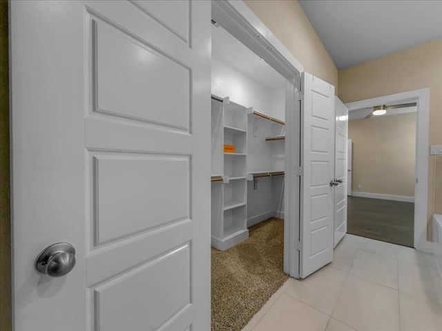 614 N M L King Jr Boulevard, Grand Prairie, TX 75050