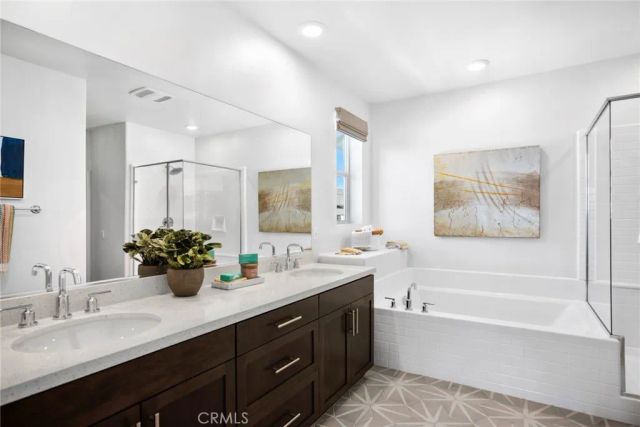 445 S Eleanor Street, Pomona, CA 91766