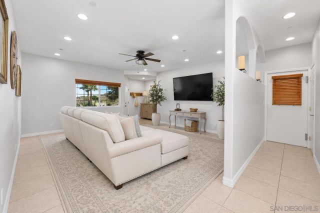 13044 Yerba Valley Way, Lakeside, CA 92040
