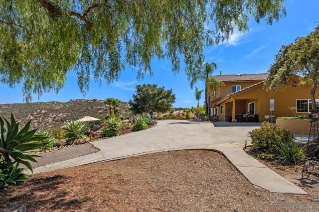 13044 Yerba Valley Way, Lakeside, CA 92040