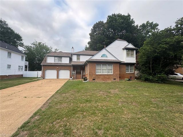 1340 Danielle CT, Chesapeake, VA 23320