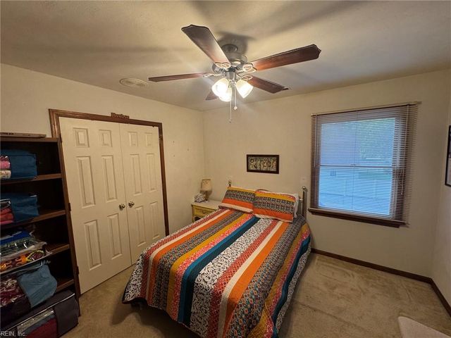 1340 Danielle CT, Chesapeake, VA 23320
