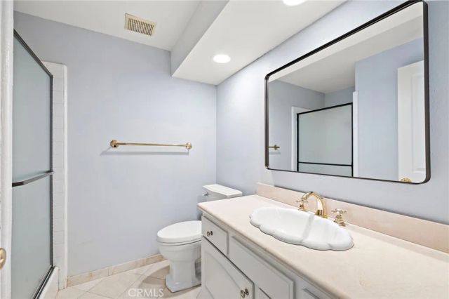 12 Rolling Brook, Irvine, CA 92603