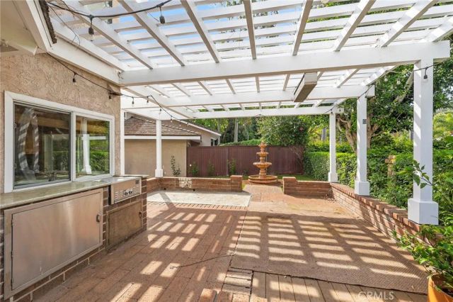 12 Rolling Brook, Irvine, CA 92603