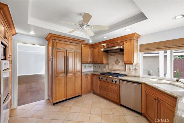 12 Rolling Brook, Irvine, CA 92603