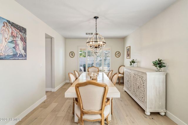 6419 W HONEYSUCKLE Drive, Phoenix, AZ 85083